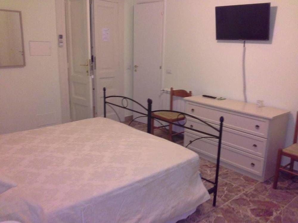 לינה וארוחת בוקר רג'יו די קאלאבריה La Casa Di Ermelinda מראה חיצוני תמונה