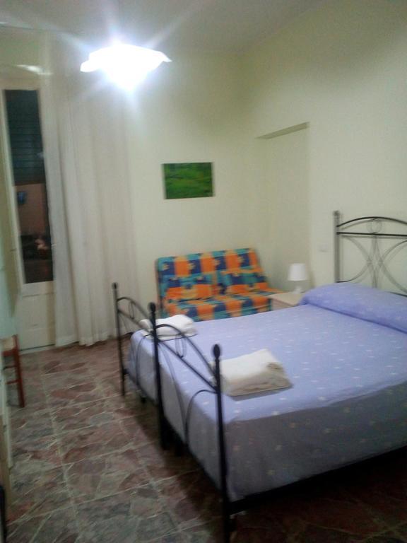 לינה וארוחת בוקר רג'יו די קאלאבריה La Casa Di Ermelinda מראה חיצוני תמונה